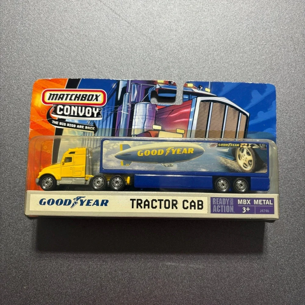 Matchbox Convoy Goodyear Tractor Cab Trailer Yellow Blue Diecast Truck J4746 New